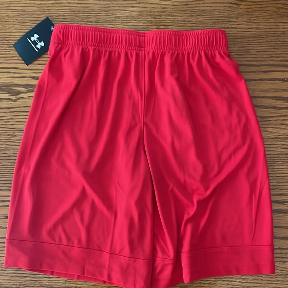 NWT Boys Under Armour Velocity Shorts